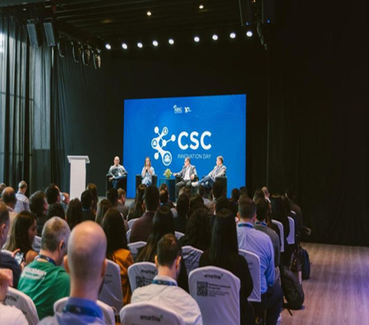 Painel no palco da edição 2025